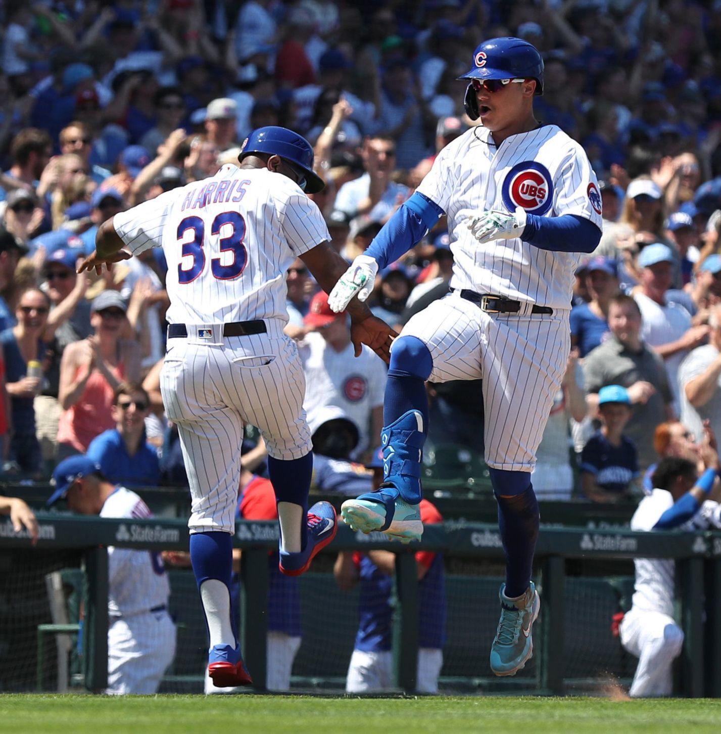 20210611-AMX-SPORTS-COLUMN-WITH-WRIGLEY-FIELD-AT-16-TB.jpg